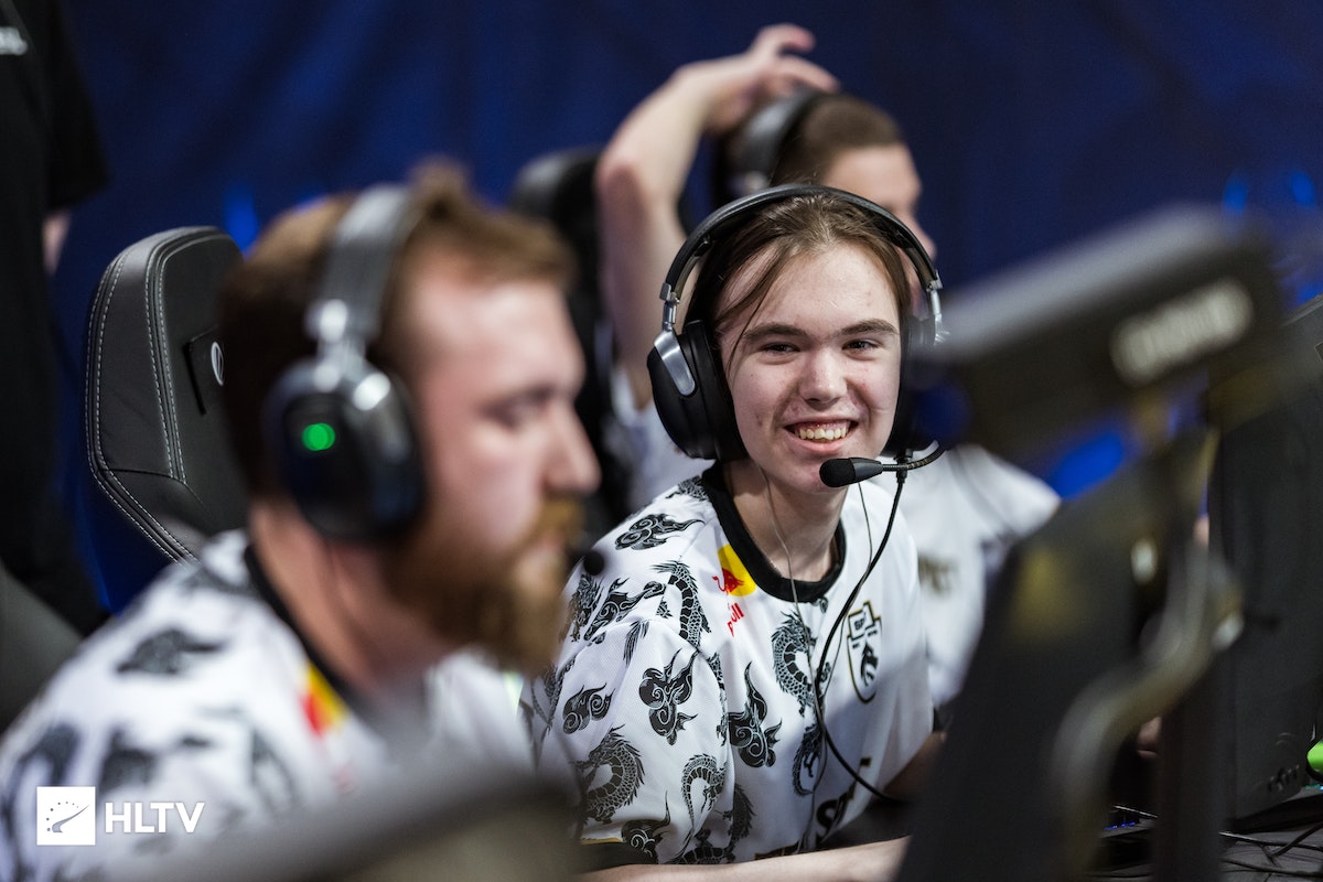 而纽卡斯尔 而纽卡斯尔