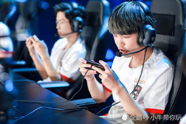 队的合约情 队的合约情