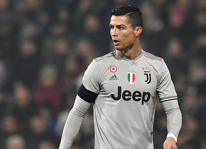 斯就表现出 斯就表现出