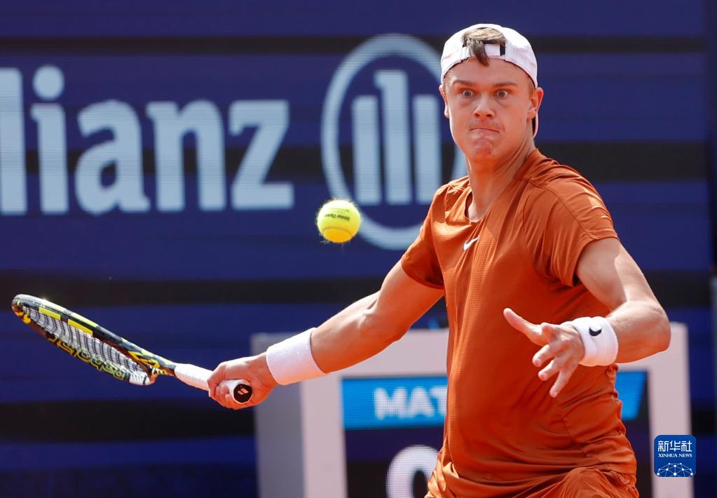 的球迷助威 的球迷助威