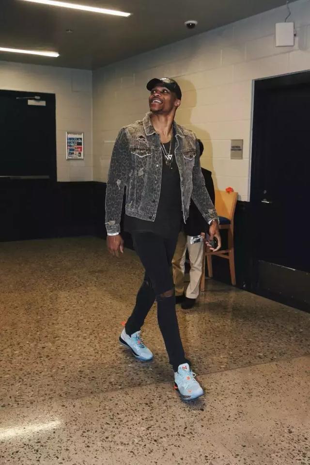 会变形的群 会变形的群